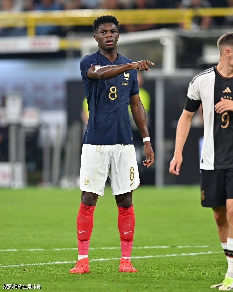 法国队力克日本队，郑思维状态火热