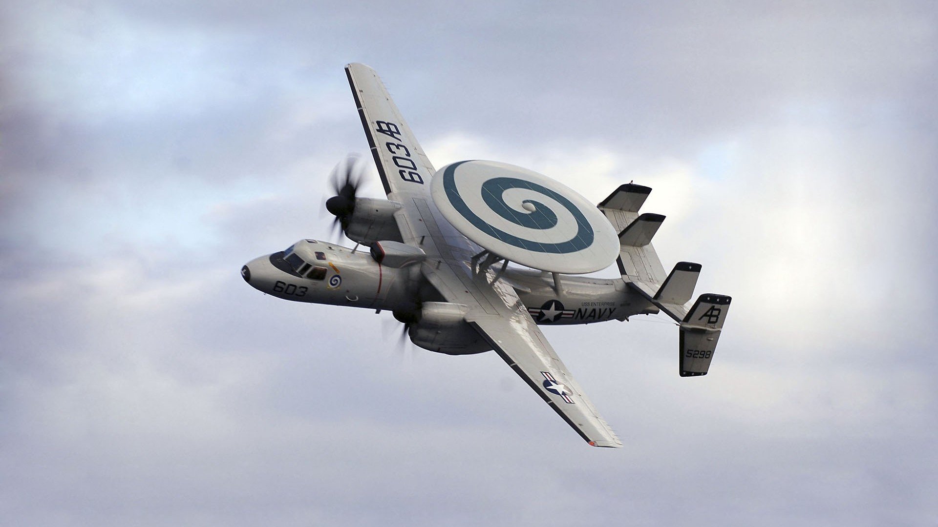 紫电焚城,新秀布克点燃F1史上最疯狂的争冠之夜